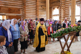 В строящейся в Арзамасе Петропавловской церкви состоялось первое богослужение