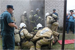 Соревнования между пожарными «Лучшее звено газодымозащитной службы»